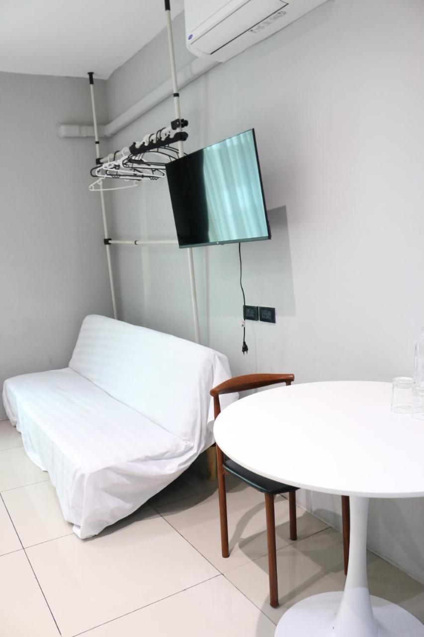 Aparthotel Nato House Ekkamai Bangkok Habitación foto